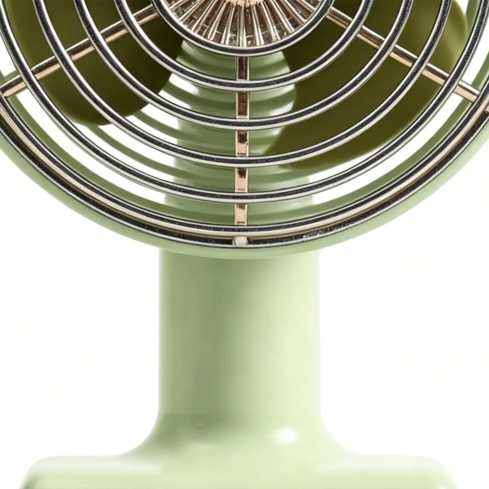 Vintage Table Fan 100 Speeds USB Rechargeable Cooler Small Desktop Fan For Home Office Bedroom Study Living Room Dormitory Qme