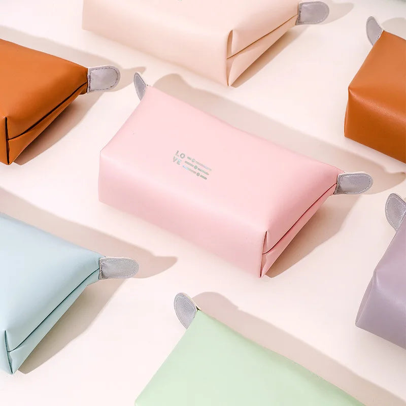 A Traveling Toiletry Makeup Organizer Large Capacity PU Leather Dumplings Cosmetic Bag Waterproof Tophandle Washing Storage Bags Qme