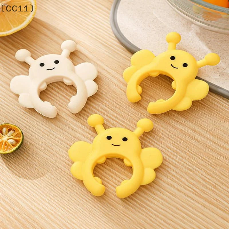 CC11Silicone Spatula Rack Little Bee Anti Scalding Overflow Pot Clip Qme