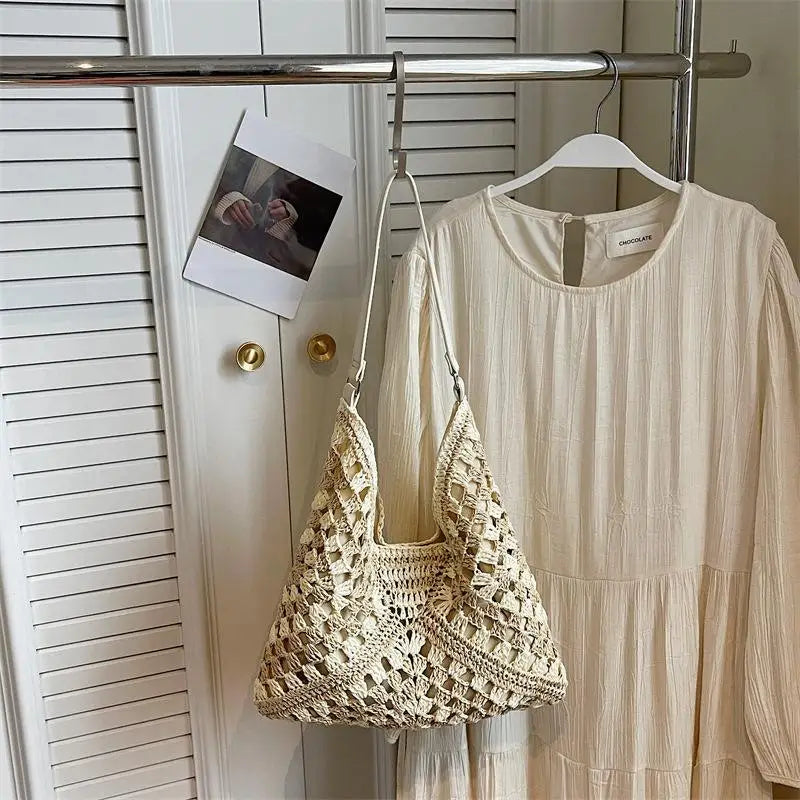 Women's Woven Straw Shoulder Tote: Medium with Handle - Large Capacity Vacation Handbag for Summer Shopping & Travel Qme H