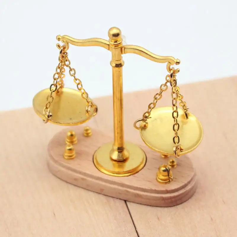 1 12 Dollhouse Vintage Balance Scale Miniatures Model Accessor Doll Qme
