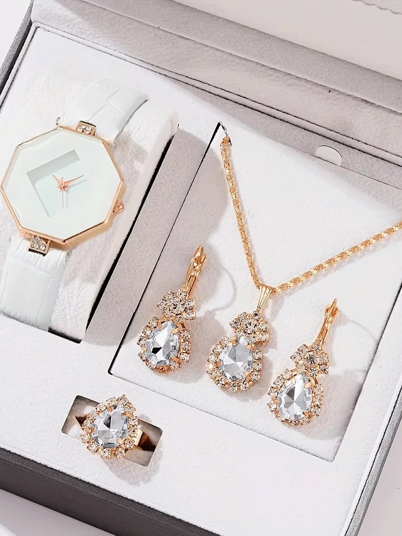6-piece Women's Watch Fashion Watch Women's Versatile High end Women's Watch Women's Watch Set Qme WHITE No
