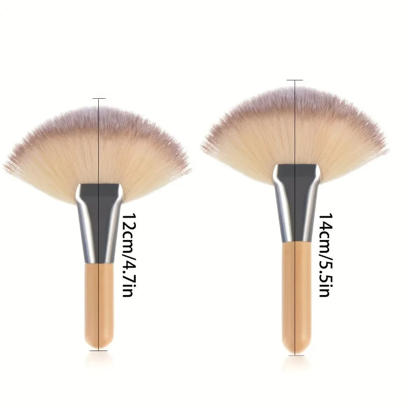 Professional Makeup Brushes Large Fan Brush Wooden Handle Designed Qme