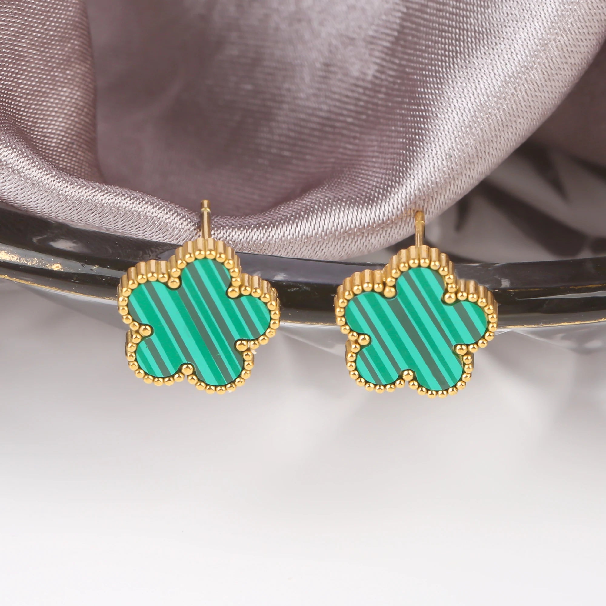 Classic Stainless Steel Five Leaf Flower Set Bracelet Necklace Earrings Luxury for Woman Party Daily Wear Jewelry Free Shipping Qme Green Earrings