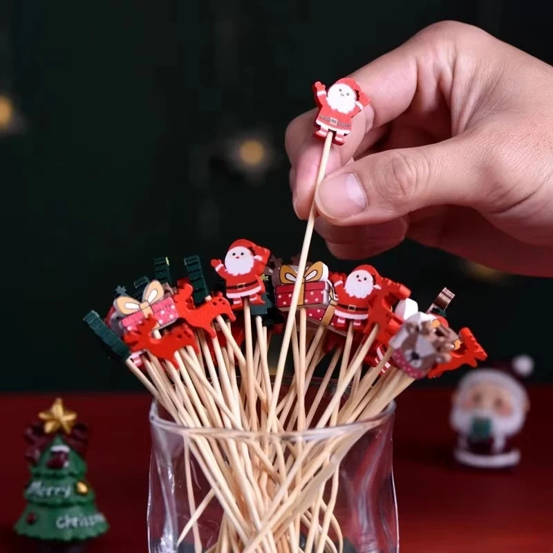 50Pcs Christmas Toothpick Set - Event and Party Supplies for Holiday Decorations, Including Sticks, Snowflakes, Snowmen, Reindee Qme