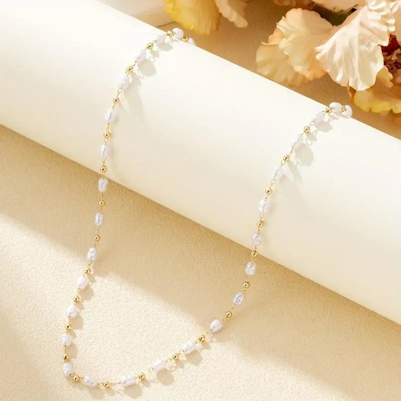 Pearl Choker Necklace French Retro Court Style Gold Plated Alloy Jewelry for Women Dinner Prom Fashion Accessory Qme