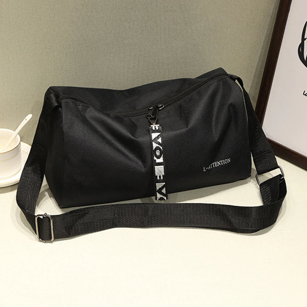 Portable Outdoor Fitness Gym Bags Multifunction Fashion Sport Gym Storage Bag 600D Nylon Adjustable Strap for Men Women Qme