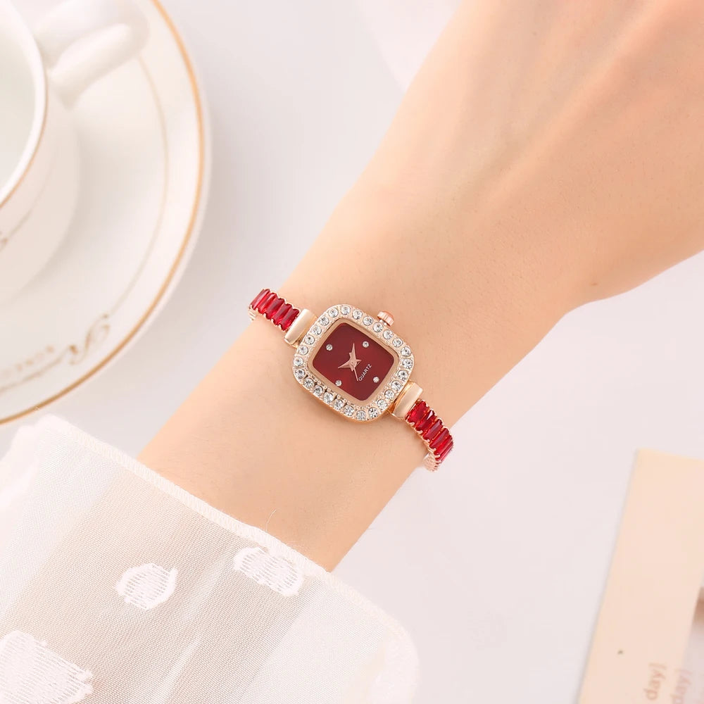 New Fashion Solid Color Zircon Fine Strap with Diamond Set Women's Watch, Free Adjustable Bracelet, Women's Style Qme 6