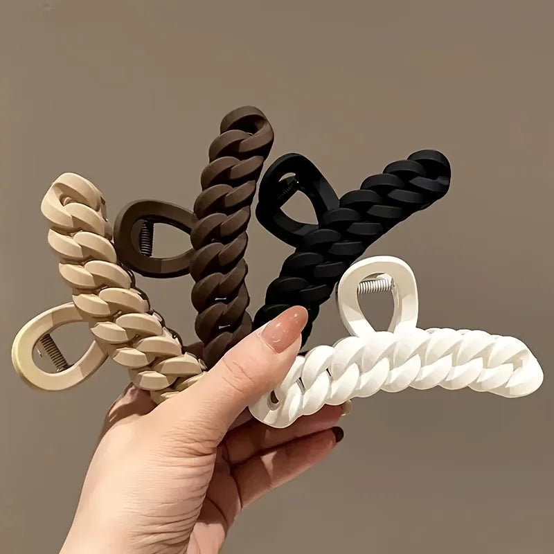 Kitsch Recycled Plastic Large Claw Clip, Big Chain Hair Clips for Women, Big Claw Clips for Thick Hair | Ideal Gifts for Women Qme