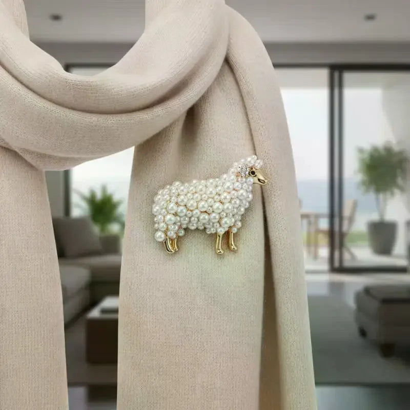 1Pcs Fashionable And Elegant Lady Creative Animal Pin Buckles Women Men Classic Sheep Exquisite Brooch Badges Qme