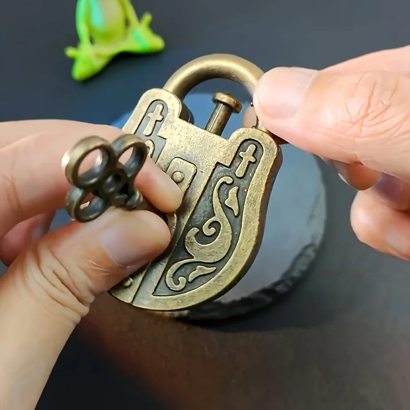 Vintage Alloy 1pc Puzzle Lock With Key - Antique Padlock Brain Teaser Magic Trick， Metal Trick Lock For General Entertainment Qme