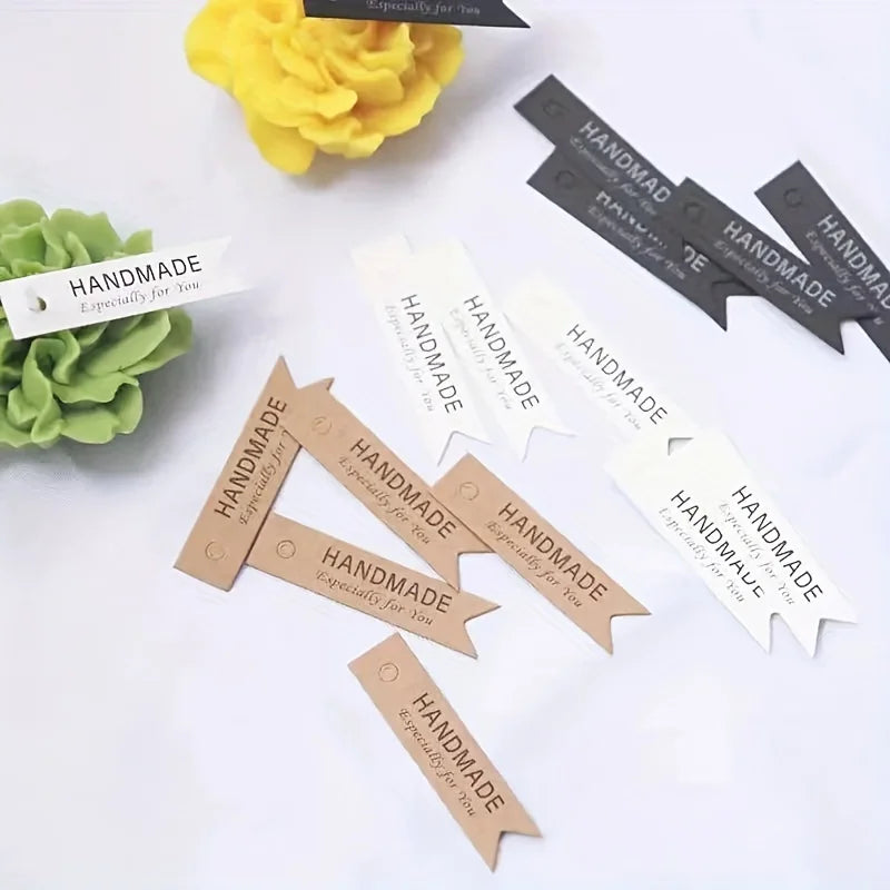 10 rectangular kraft paper fish tail flags, handmade English letter tags, hang tags Qme WHITE