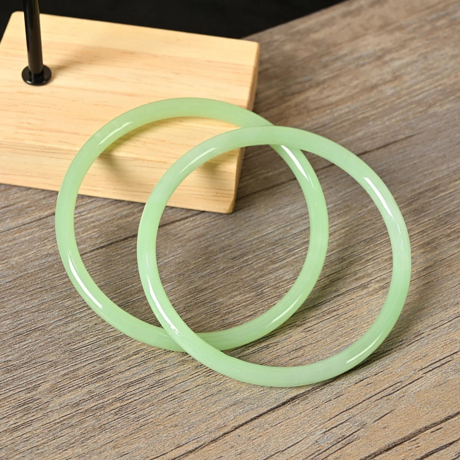 2Pcs/Set Natural Jade Solid Color Jingle Bangles Retro Simple Glass Bracelet Femme Fashion Women's Casual China Jewelry Gifts Qme Light green 58mm