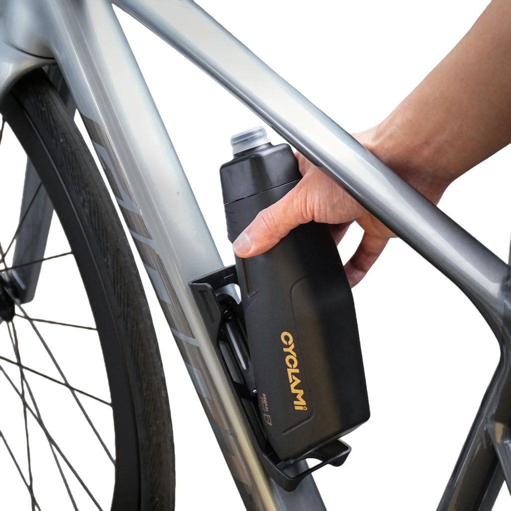 650ml Aerodynamic Water Bottle Bracket Set Squeeze To Drink Design Down Tube Riding Water Kettle for Road Mountain Bicycle Qme