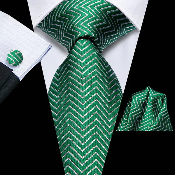 Christmas Green Tie Set 3 Pieces Men Necktie Pocket Square Cufflinks Xmas Wedding Party Suit Accessories Gifts for Dad Boyfriend Qme LDSN3841