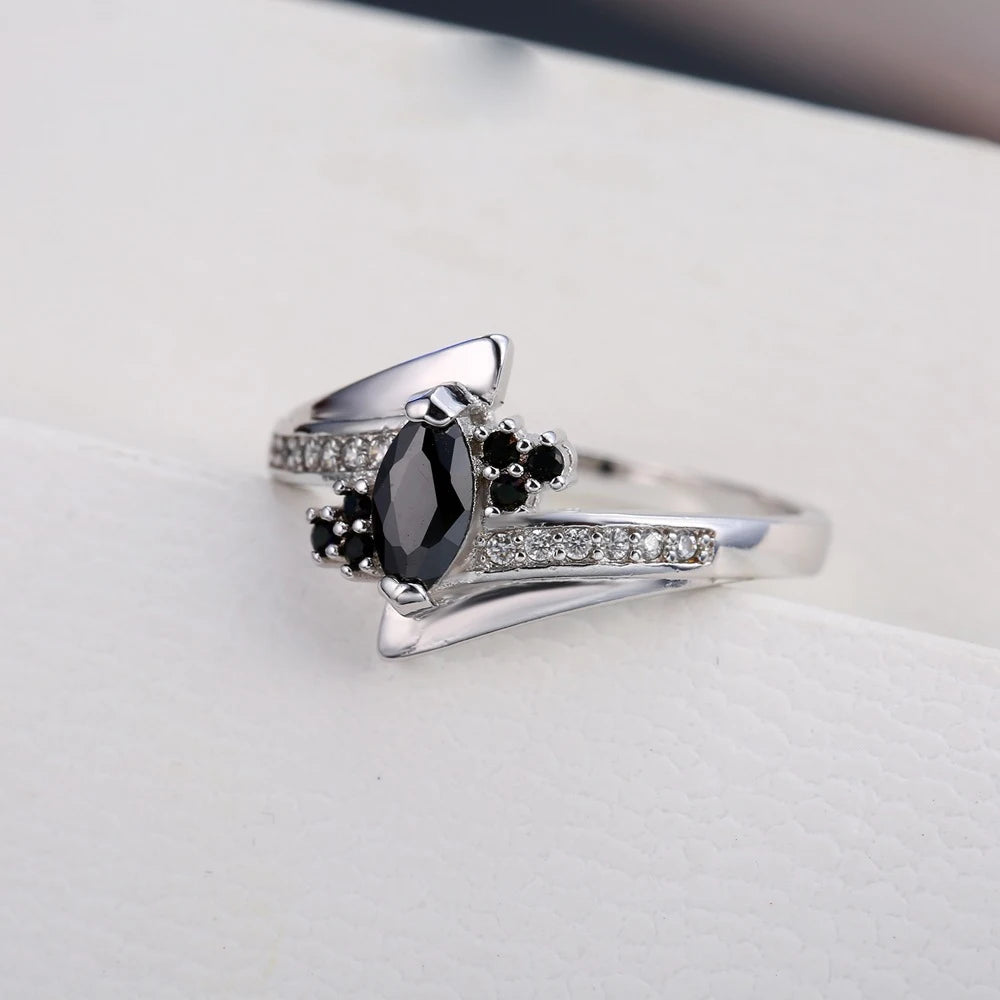 925 Sterling Silver Color Engagement Ring Fashion Jewelry Classic Style Austrian Crystal Prong Setting Women Girls Wholesale Qme