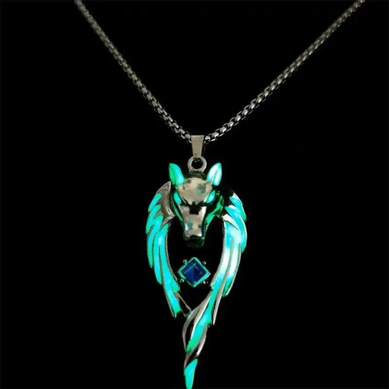 New Wolf King Pendant Necklaces for Men Glow in The Dark Animal Sweater Chain Glowing Necklace Punk Hiphop Jewelry Accessories Qme green 60cm