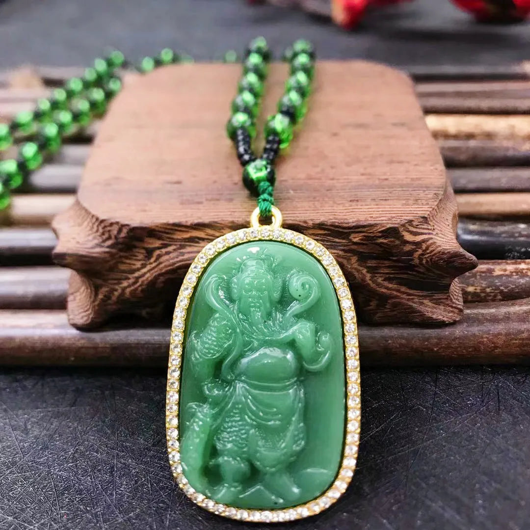 Green Jade Buddha Pendant Necklaces Women Amulet Chinese Style Maitreya Necklace Jewelry New Sweater Style Drop Wholesale Qme guanyu