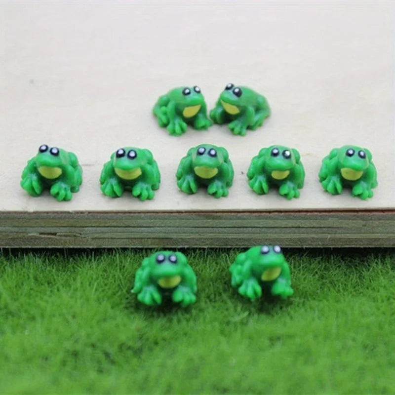 Resin Miniature Mini Tiny Green Frog Figurines Dollhouse Decor Scenes Qme