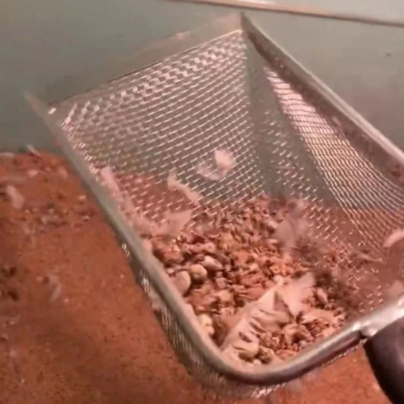 Small hole large artifact with a leaking spoon, pet product plastic handle, cat litter shovel, artifact stainless steel shovel Qme