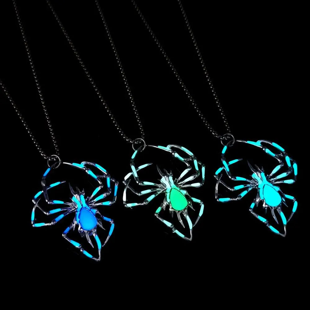 Halloween Creative 3D Luminous Spider Necklace Fashion Alloy Luminous Insect Pendant Necklace Wholesale Qme