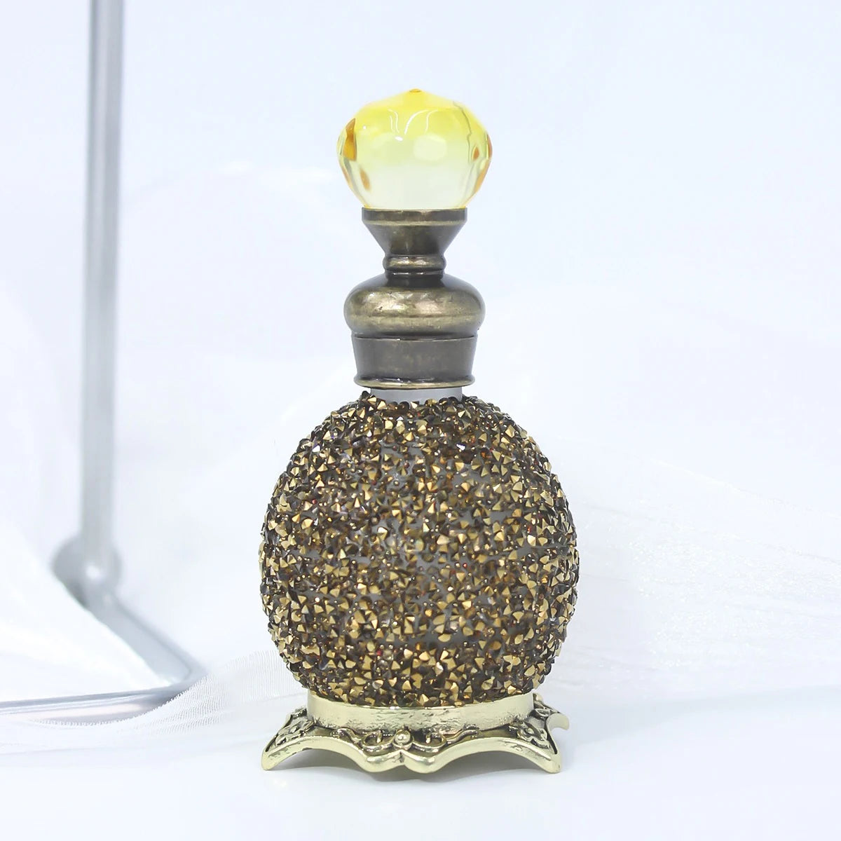 15ml Perfume Decanter Bottle,Luxuriou Perfume Bottle with Sparkling Rhinestone Decoration,Dropper Essential Oil Dispenser Bottle Qme Gold