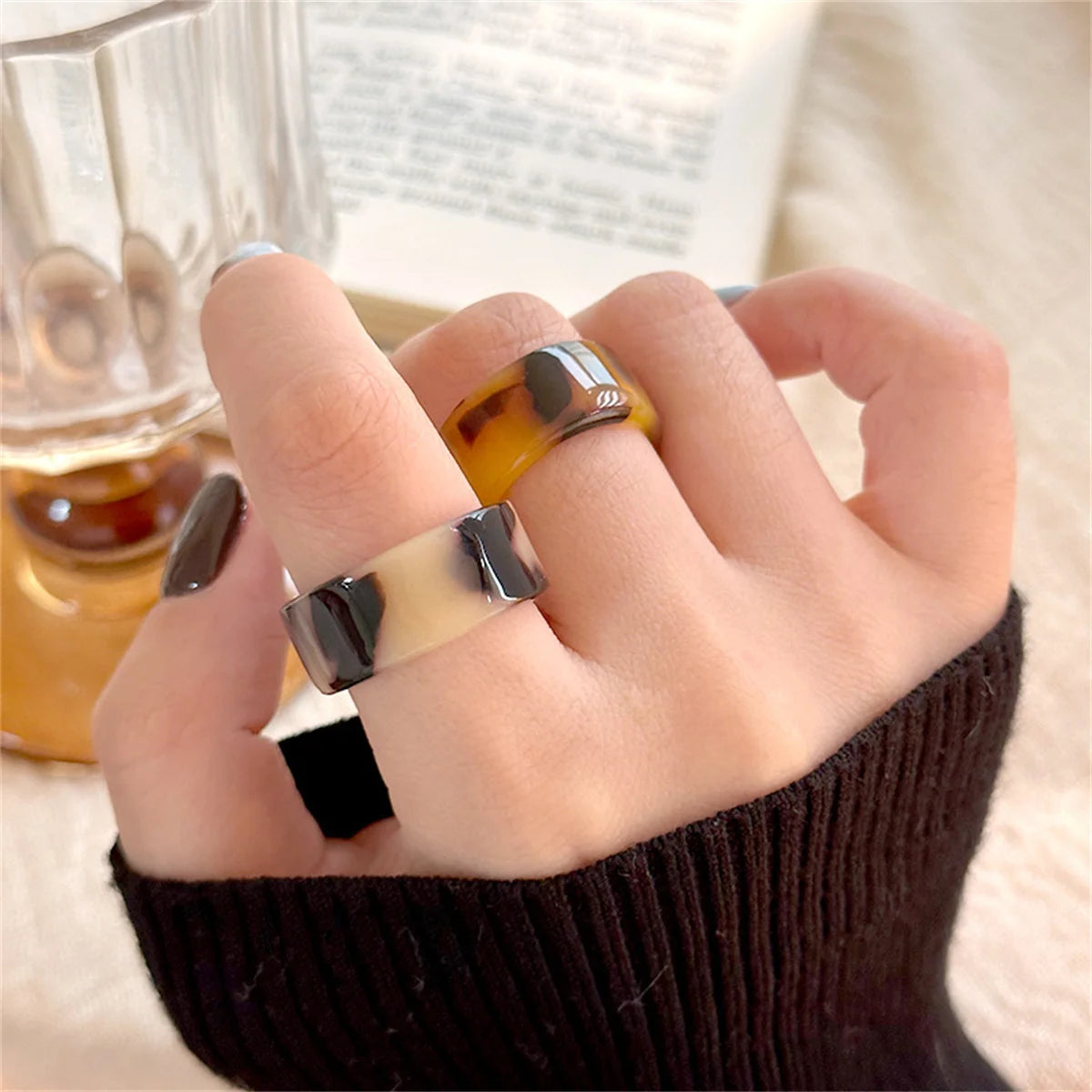 Cool Leopard Print Amber Color Resin Geometric Round Open Finger Rings For Women Acetate Board Adjustable Rings Party Jewelry Qme