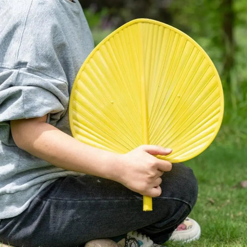 ^Plastic Artificial Palm-Leaf Fan Vintage Large Size Artificial Straw Fan Thickened Hand Fans Photo Props Qme