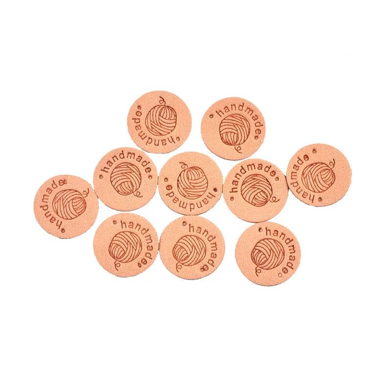 20Pcs 2.5cm Letter Embossed PU Leather Round Labels For Garments Bag Handmade Accessories Sewing Clothes Tags DIY Crafts c4011 Qme 12-20Pcs