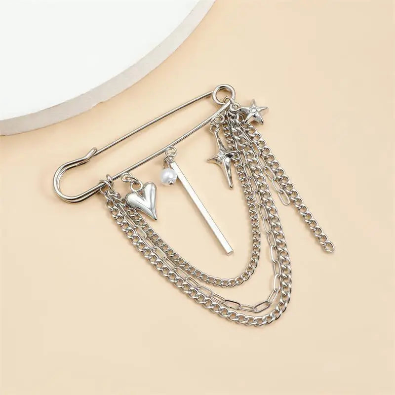 Jewelry Retro Star Love Pearl Chain Tassel Brooches Elegant Women Clothing Decor Accessories Bag Pendant Suit Pins Gift Qme