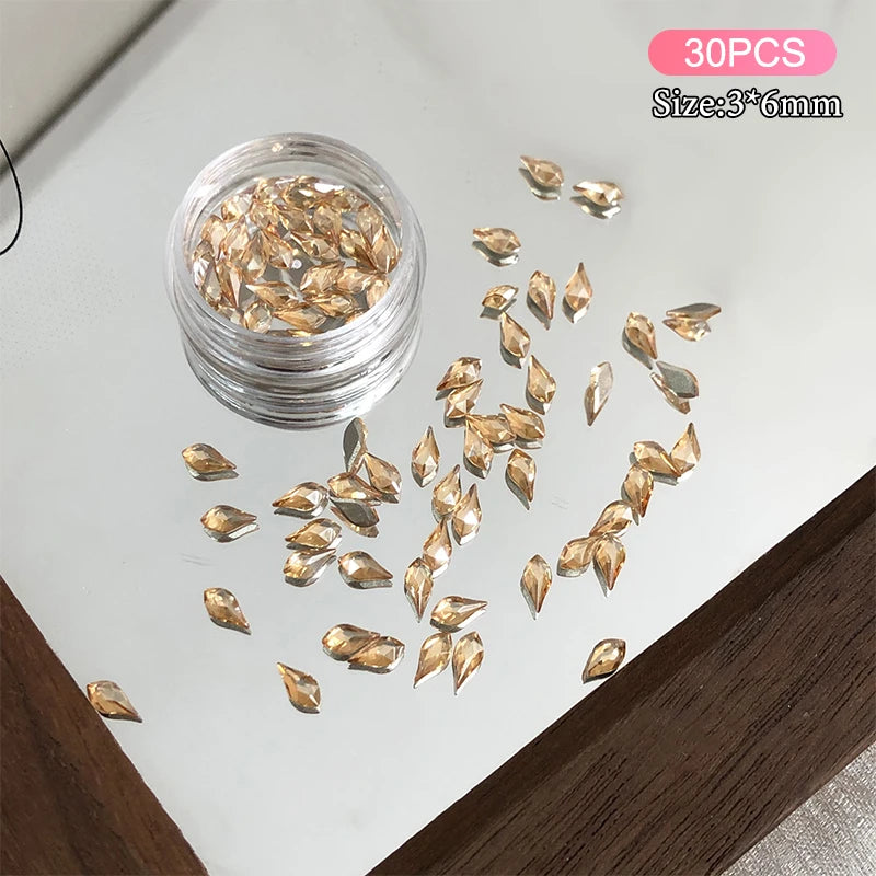 Box 3D Irregular-shaped Rhinestones Crystal Pearl Nail Art Qme Champagne