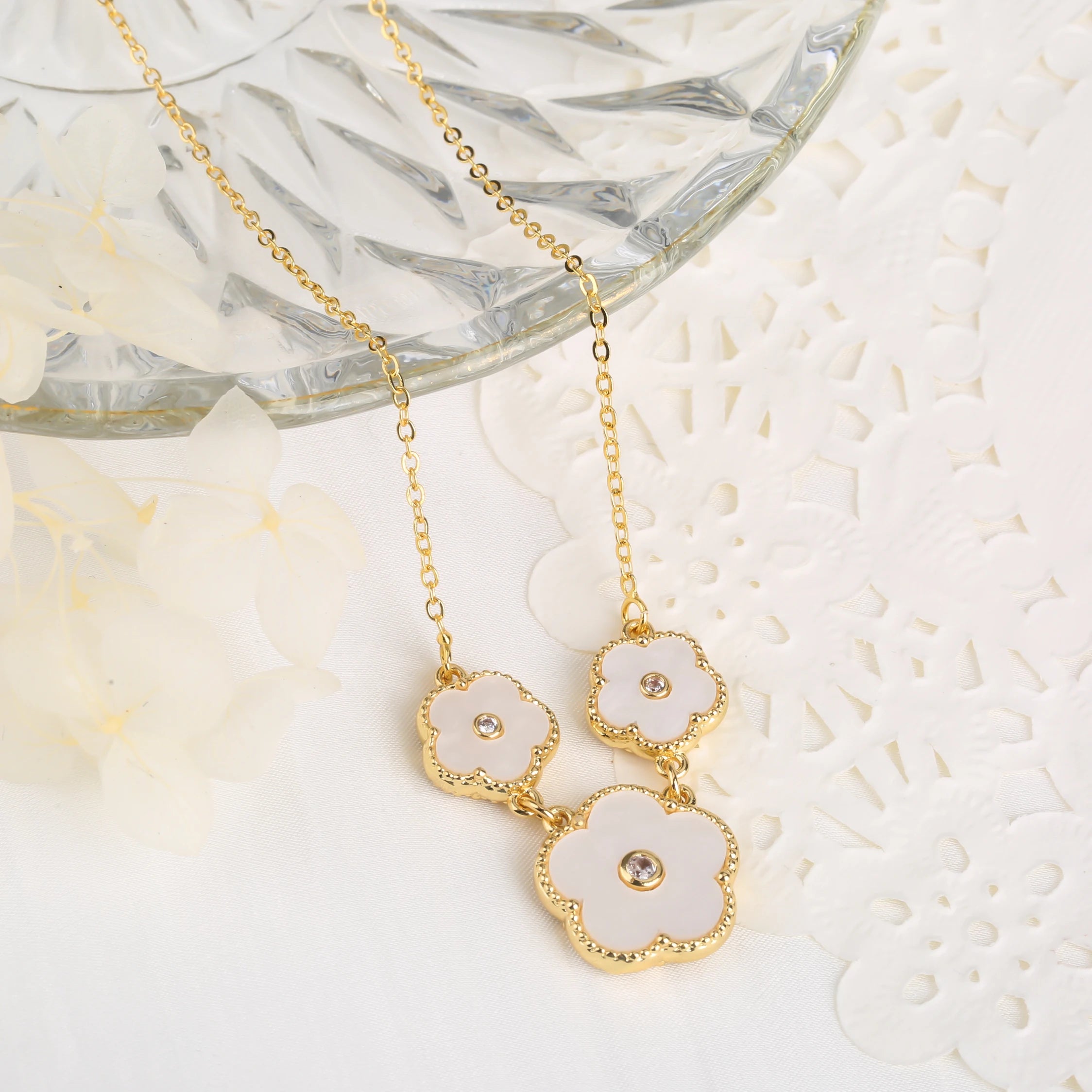 High-Quality Copper Plated 18k Gold Five-Leaf Clover Necklace Fashion Simple For Woman Girl Necklace Birthday Party Jewelry Gift Qme K 45cm
