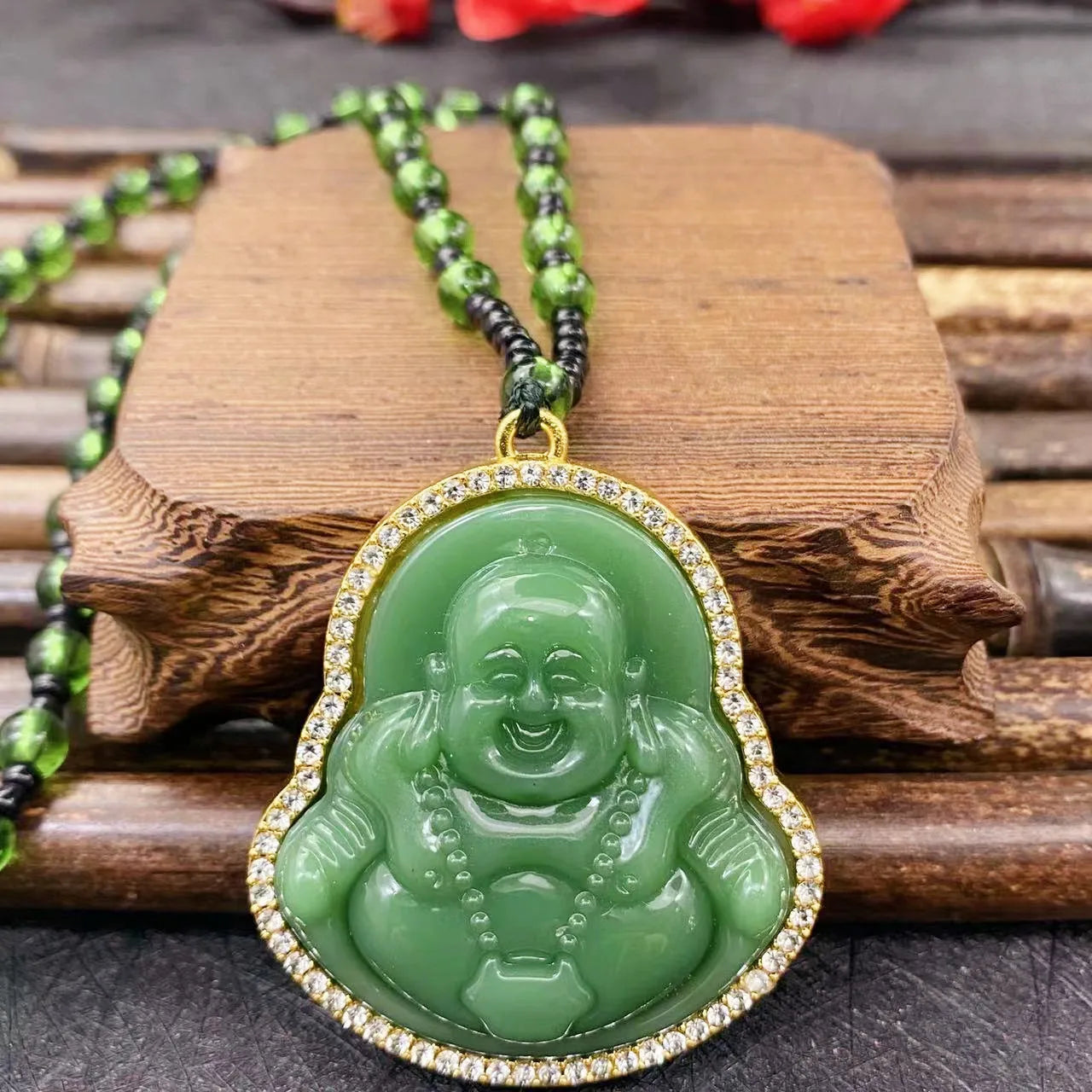 NEW Green Jade Buddha Pendant Necklaces Women Amulet Chinese Style Maitreya Necklace Jewelry New Sweater Style Drop Wholesale Qme