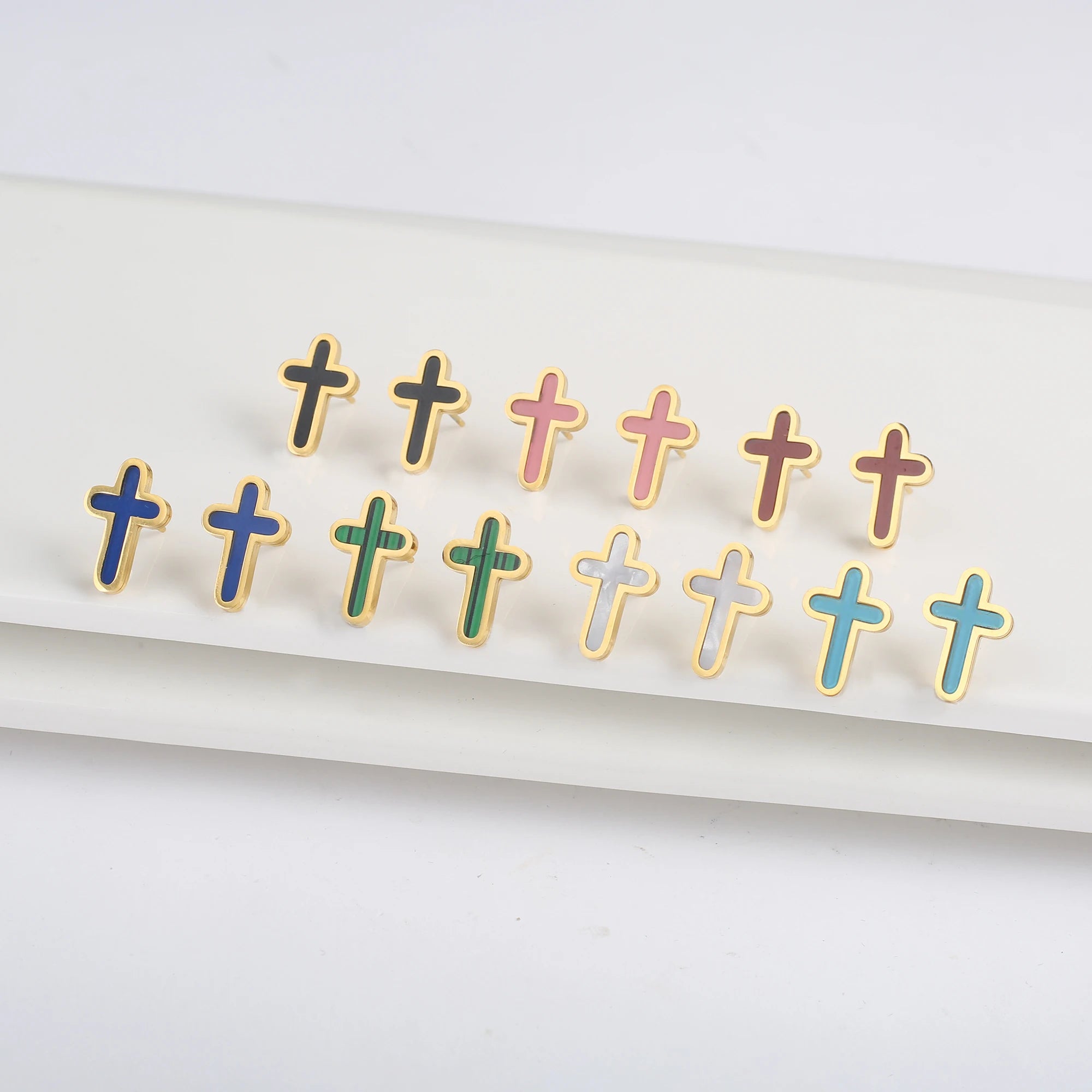 INS Hot Sale Charms Stainless Steel Shell Cross Necklace Jewelry Set Bracelet Earrings Luxury for Party Daily Wear Jewelry Gift Qme