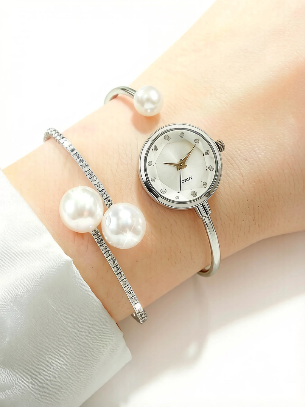 2-piece exquisite watch set, women's pearl bracelet watch, simple, personalized, versatile, lazy open mouth bracelet watch set Qme