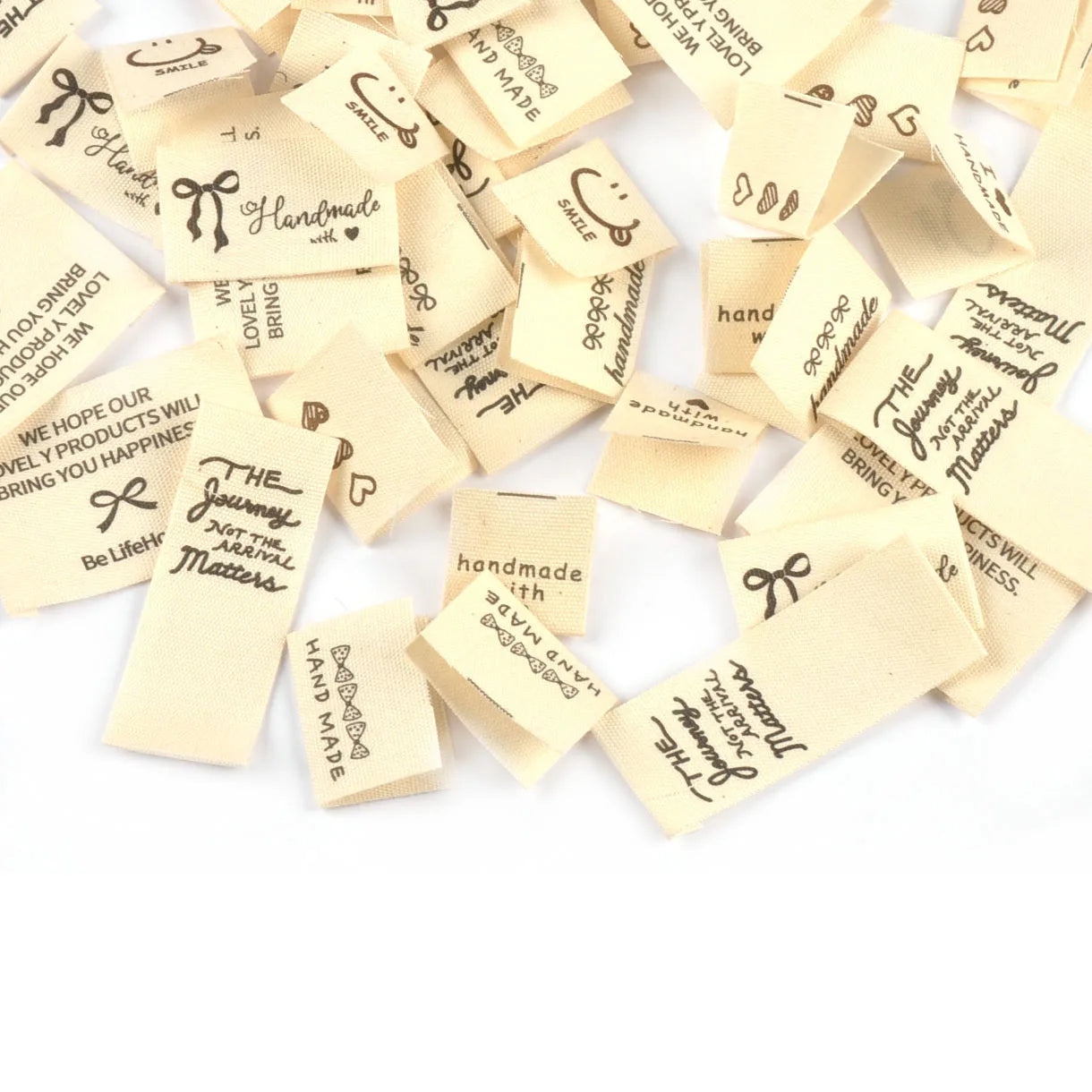 50pcs 19.5-44mm Random Mix Simple Beige Printed Labels For Clothing DIY Hats Bags Sewing Decorative Handmade Accessories C3782 Qme