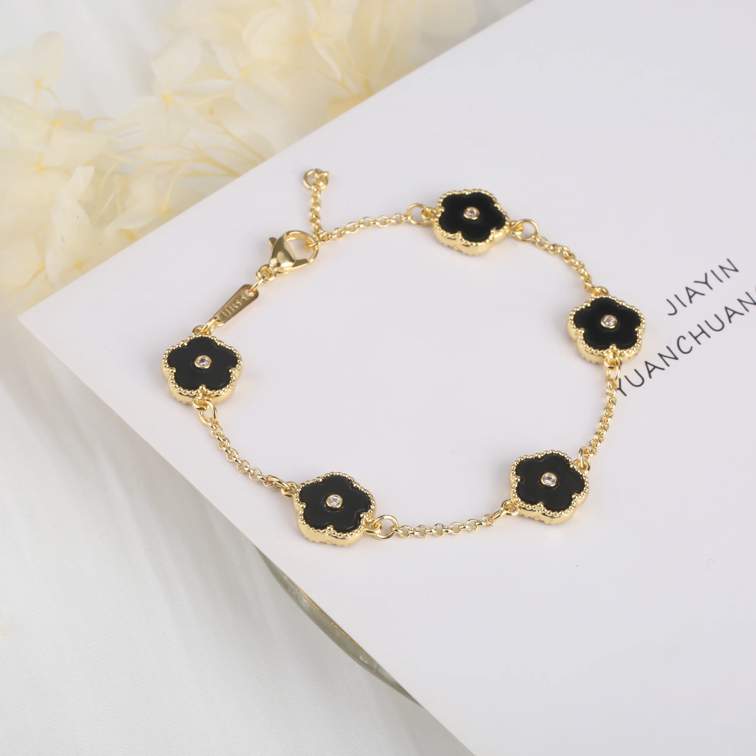 2023 INS Hot Sale 10 Colors Five Leaf Flower Bracelet Classic Fashion Adjustable Bracelet Sweet Romantic Woman Party Jewelry Qme 39