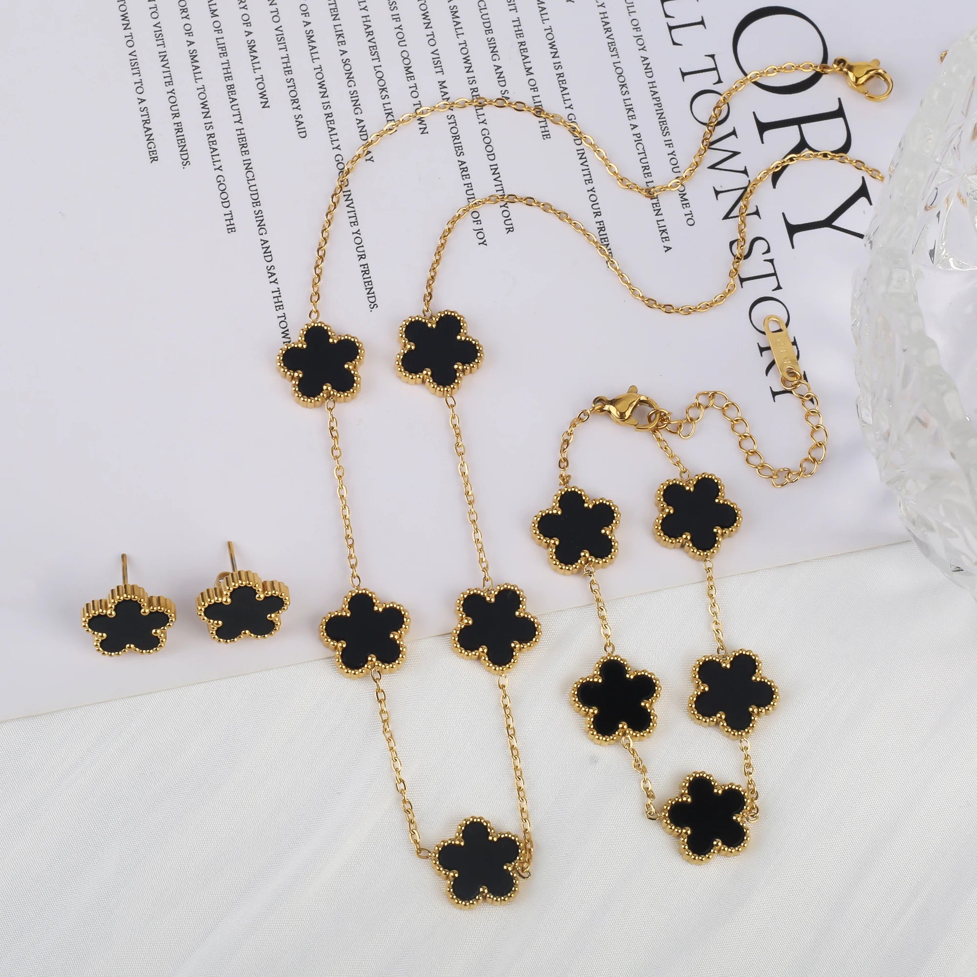 Classic Luxury Five Leaf Flower Jewelry Set High Quality Stainless Steel Bracelet Necklace Earrings Fashion Woman Clover Gift Qme Jewelry Set 2