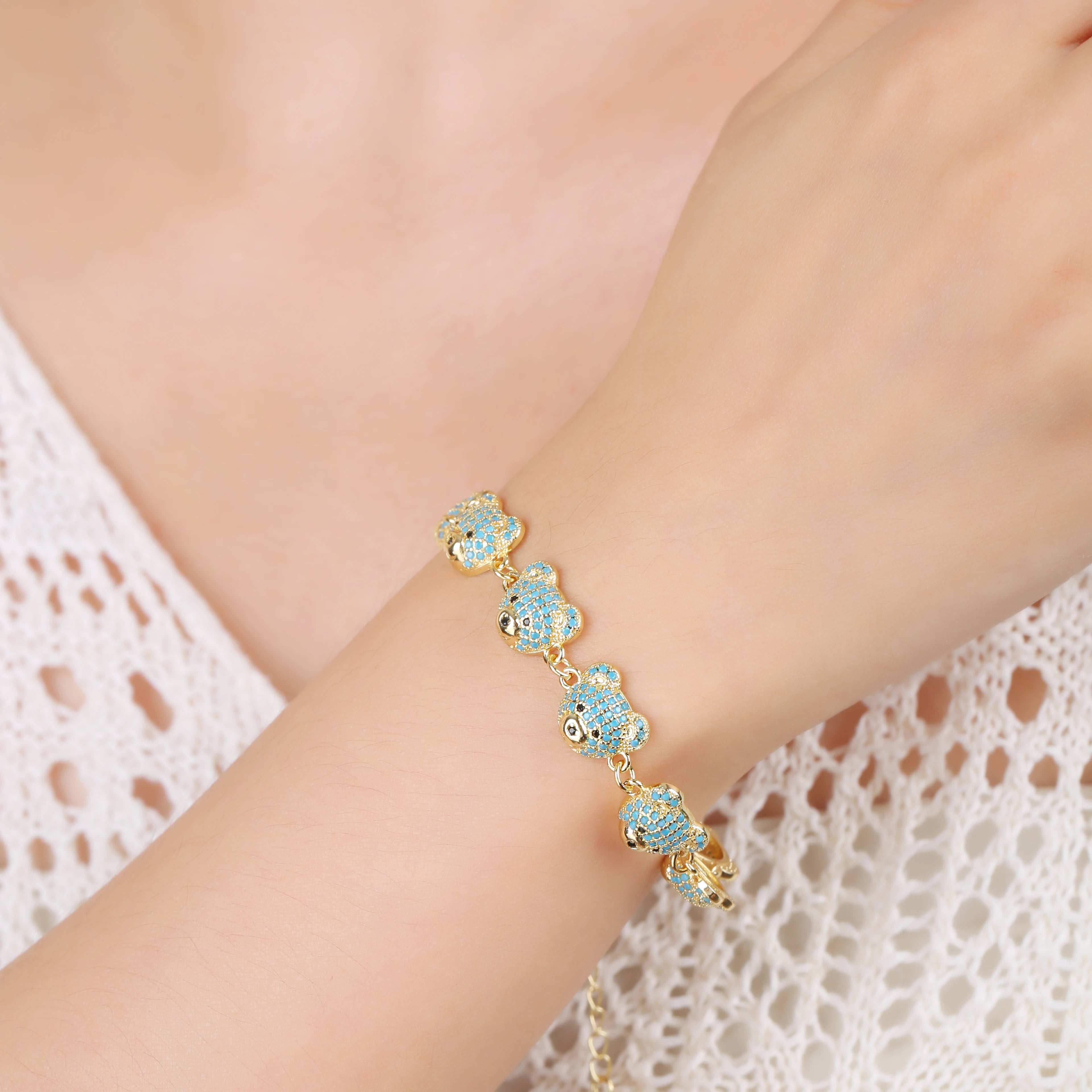 9 Colors Luxury Bear Shiny Zirconia Bracelet Classic Animal Adjustable Bracelet for Women Party Wedding Daily Wear Jewelry Gift Qme
