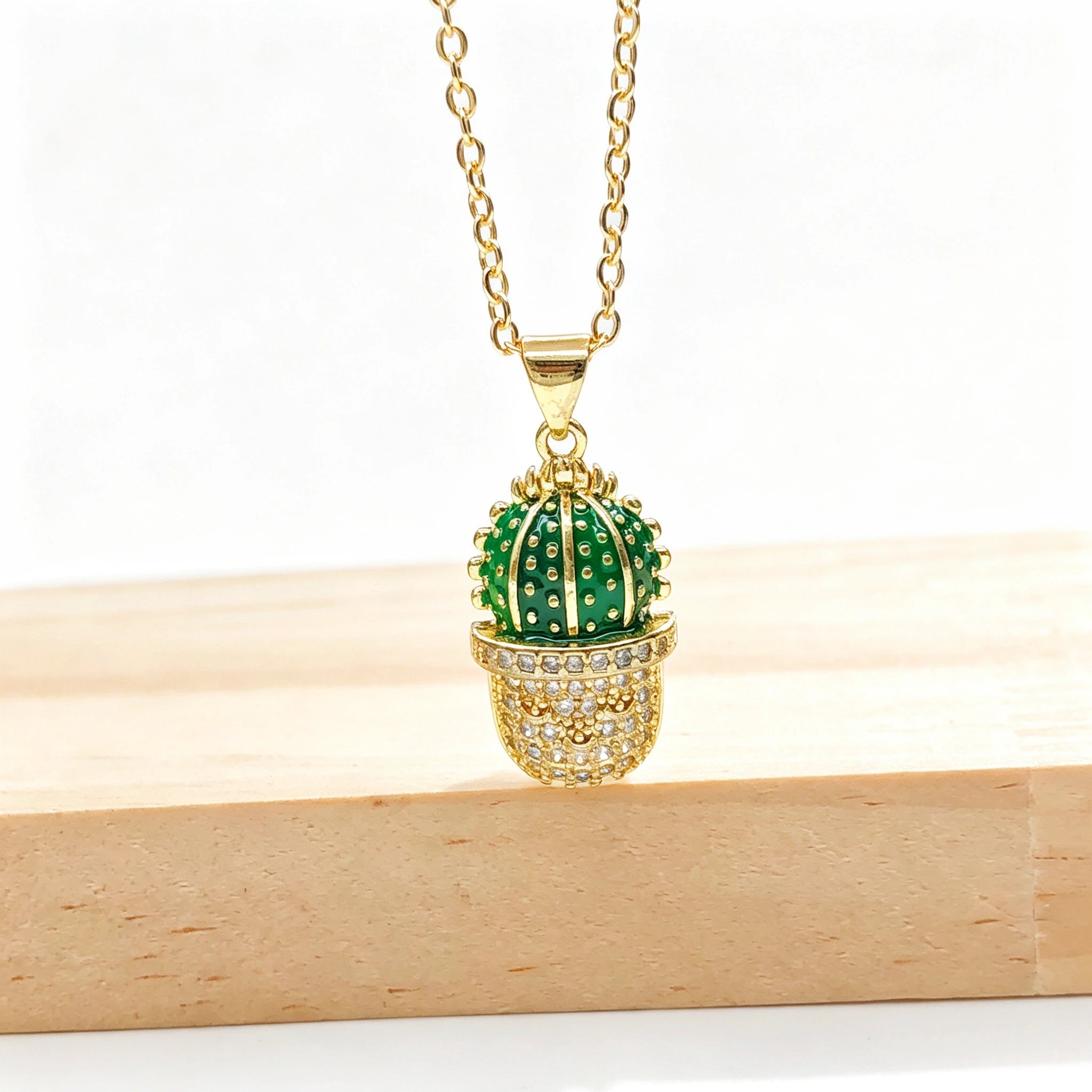 Gold Plated Multicolor Zircon Enamel Art Cactus Pendant Necklace Bohemian Floral Jewelry For Women Casual Vacations Gift New Qme 9