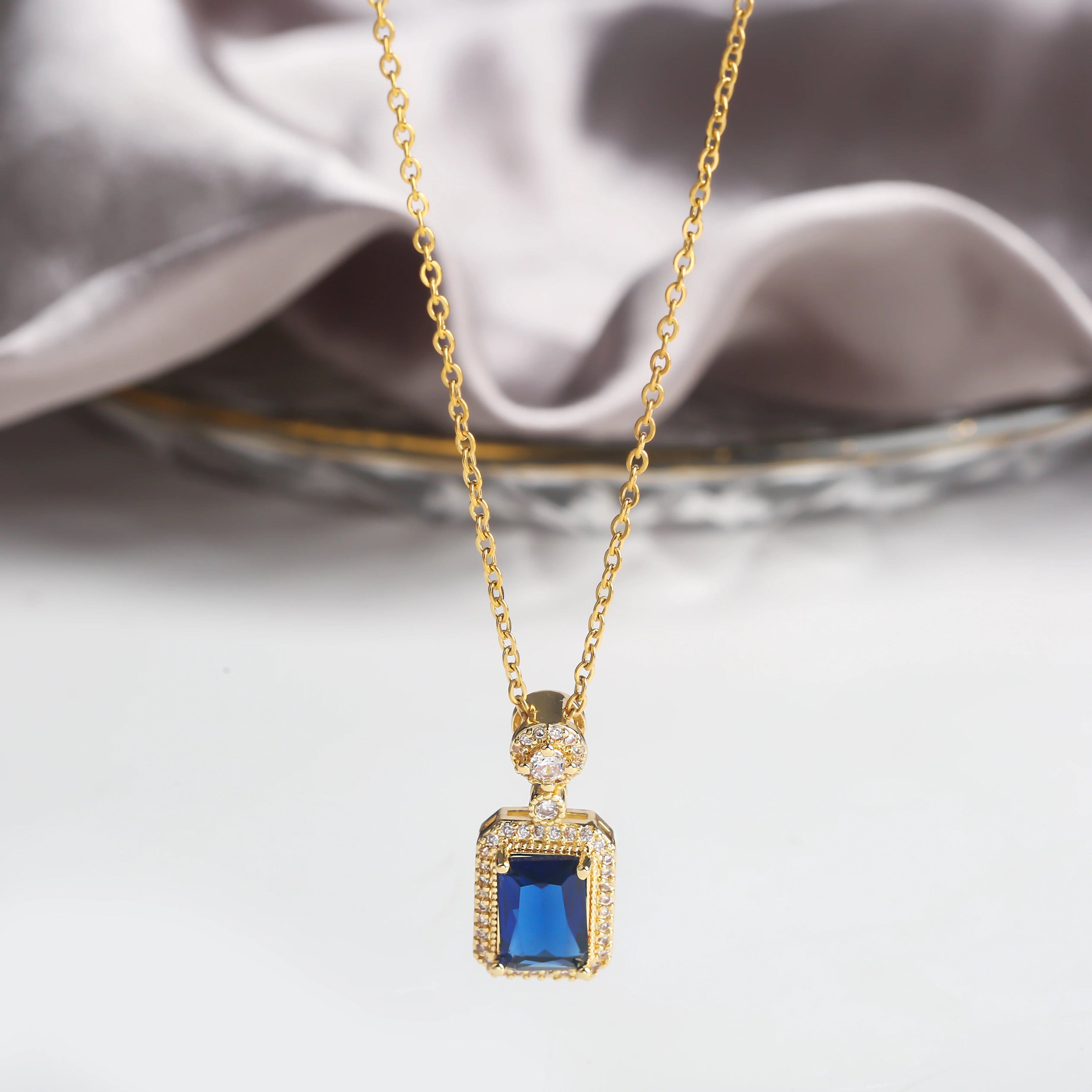 Top Quality Women Girls Square Crystal Choker Fashion Geometric Pendant Luxury Holiday Jewelry Gifts Accessories Wholesale Qme Dark Blue