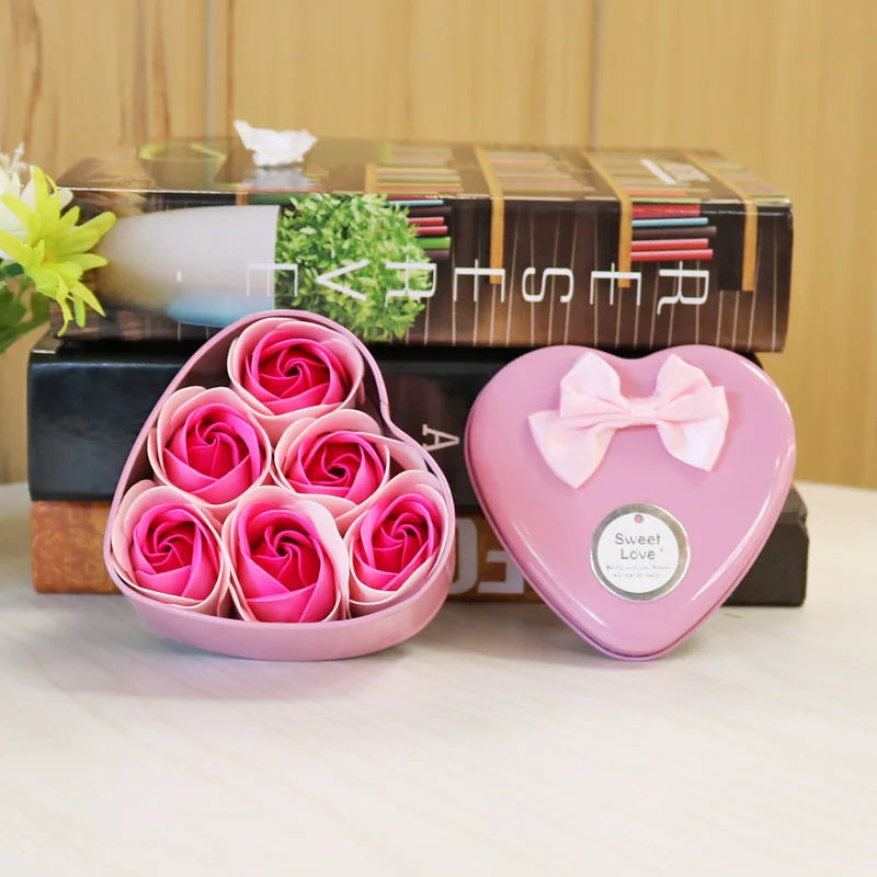 6Pcs Heart-shaped Rose Gift Box Simulated Rose Soap Flower Mother's Day Rose Gift Box Valentine's Day Rose Gift Wedding Souvenir Qme Pi R