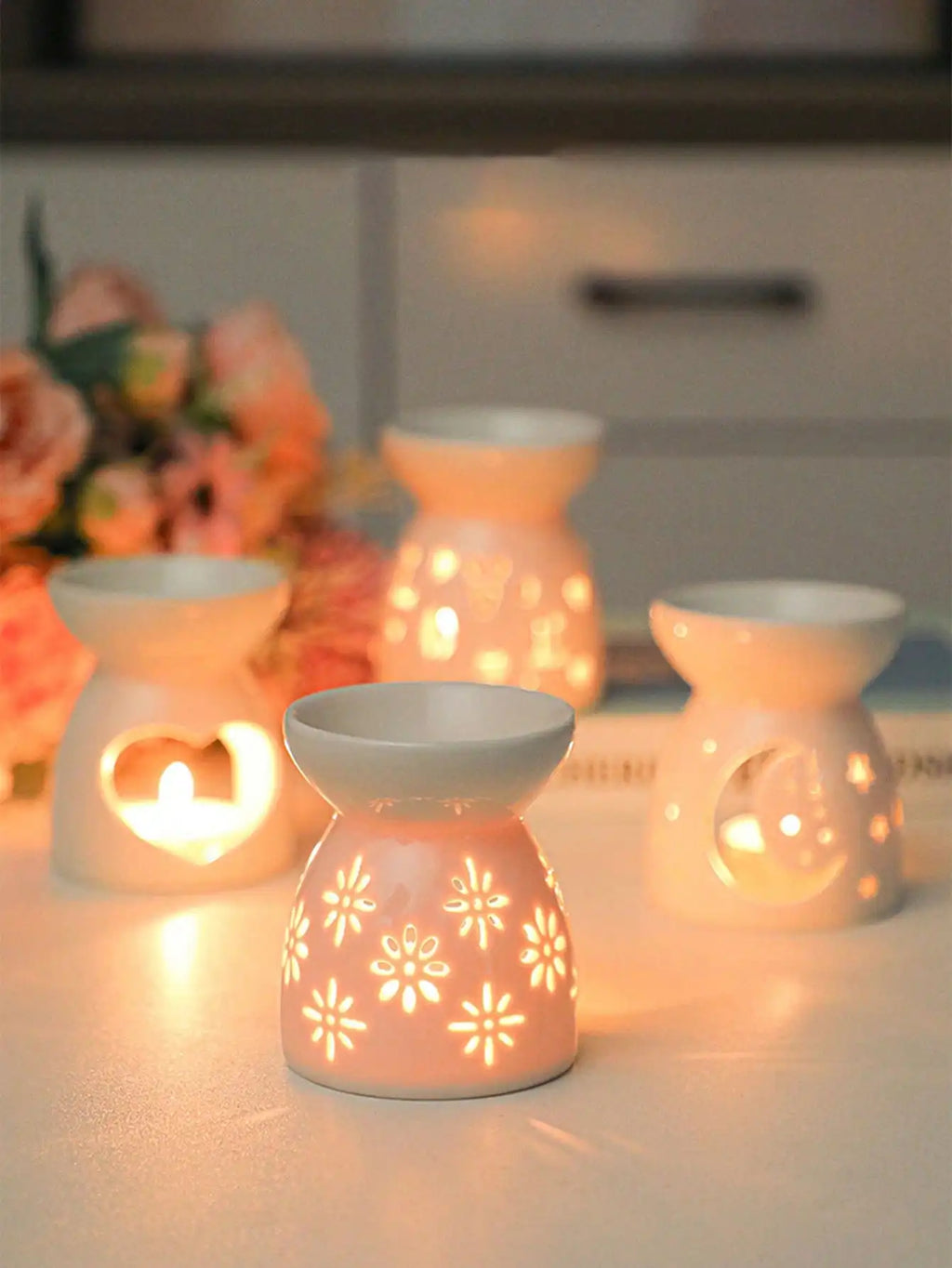 Delicate Mini Ceramic Hollow Floral Heart Moon Star Shaped Qme