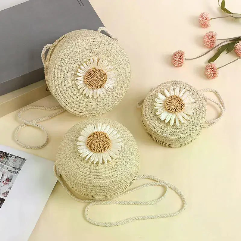 Floral Circle Straw Crossbody Bag: Vintage Mini Shoulder Purse with Graphic Decor for Women's Summer Beach & Casual Outings Qme