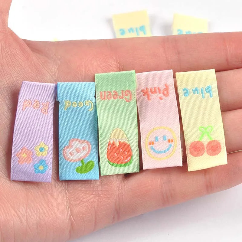 50pcs Cute Cartoon Flower Kids Clothes Labels For Sewing Accessories Embroidery Tags DIY Hats Bags Crafts Garment Supplies c3614 Qme