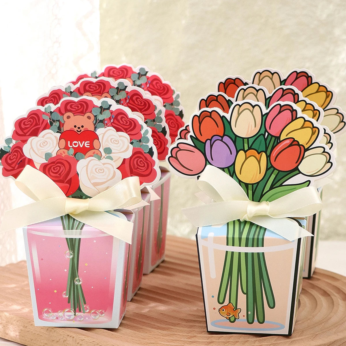 10 Creative 3D Tulip Bouquet Gift Boxes, Romantic Rose Teddy Bear Bouquet Gift Boxes, Hand-Painted Transparent Vases Decorated with Fish-Shaped Patterns, Paired with Off-White Satin Ribbon Bows, Holiday Party Tabletop Decorat Qme