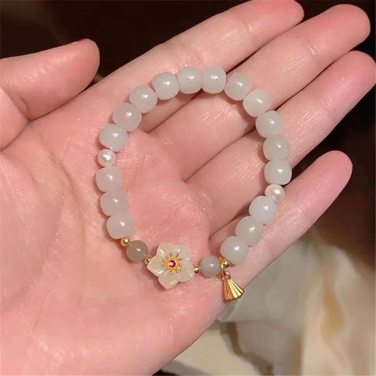 b05 Fashion Creative Lucky Imitation Hotan Jade Bracelet Vintage Light Handmade Jewelry Bracelet Women's Girls Jewelry Gift Qme 11