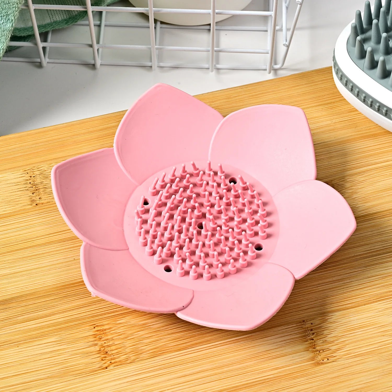 Creative Silicone Lotus Soap Holder Bathroom Soap Drain Box Non Perforated Lotus Shaped Soap Box Kitchen Soap Sponge Drain Box Qme Pink