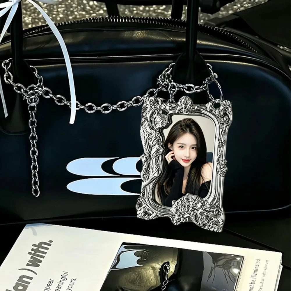 Lightweight Electroplated Frame Irregular Photocard Holder Keychain Qme