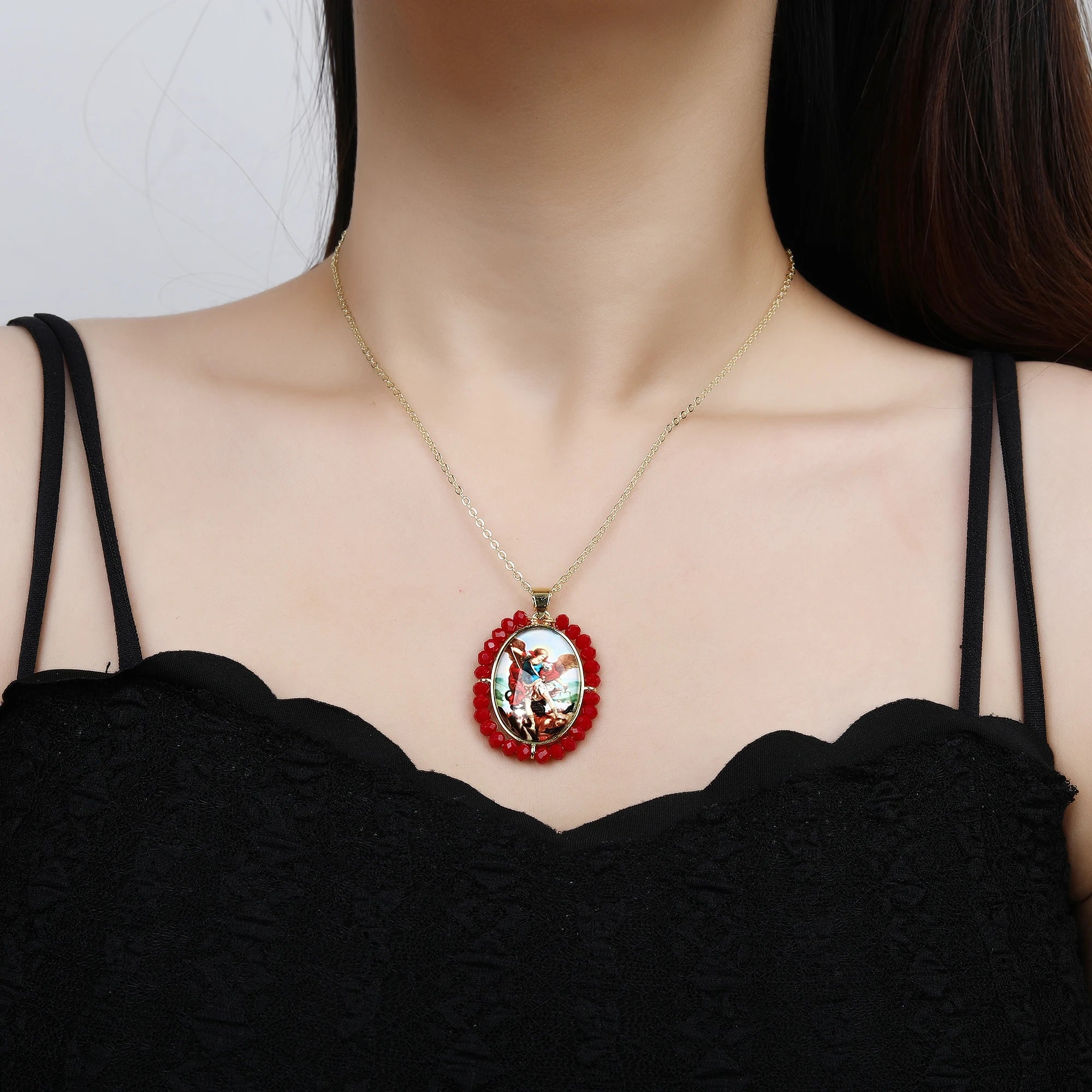 New Creative Crystal Religious Figures Photo Pendant Necklace Personalized For Women Men Copper Neck Jewelry Holiday Gifts Qme